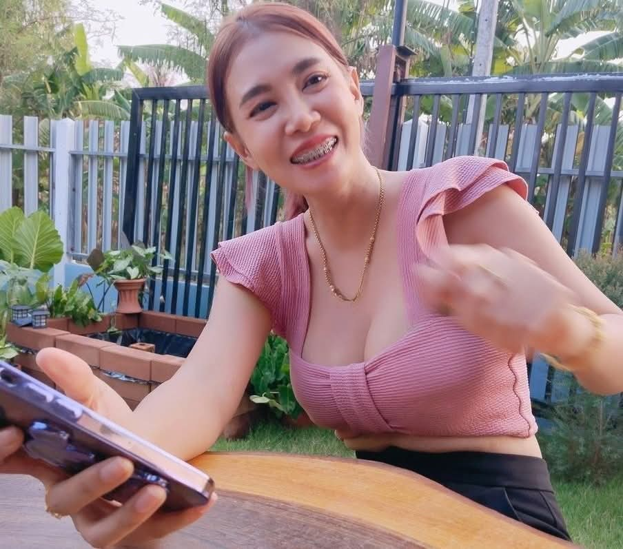 คลิปหลุด Yutnoey จากแม่ค้าสู่ดาว onlyfans ผลงานเพียบ